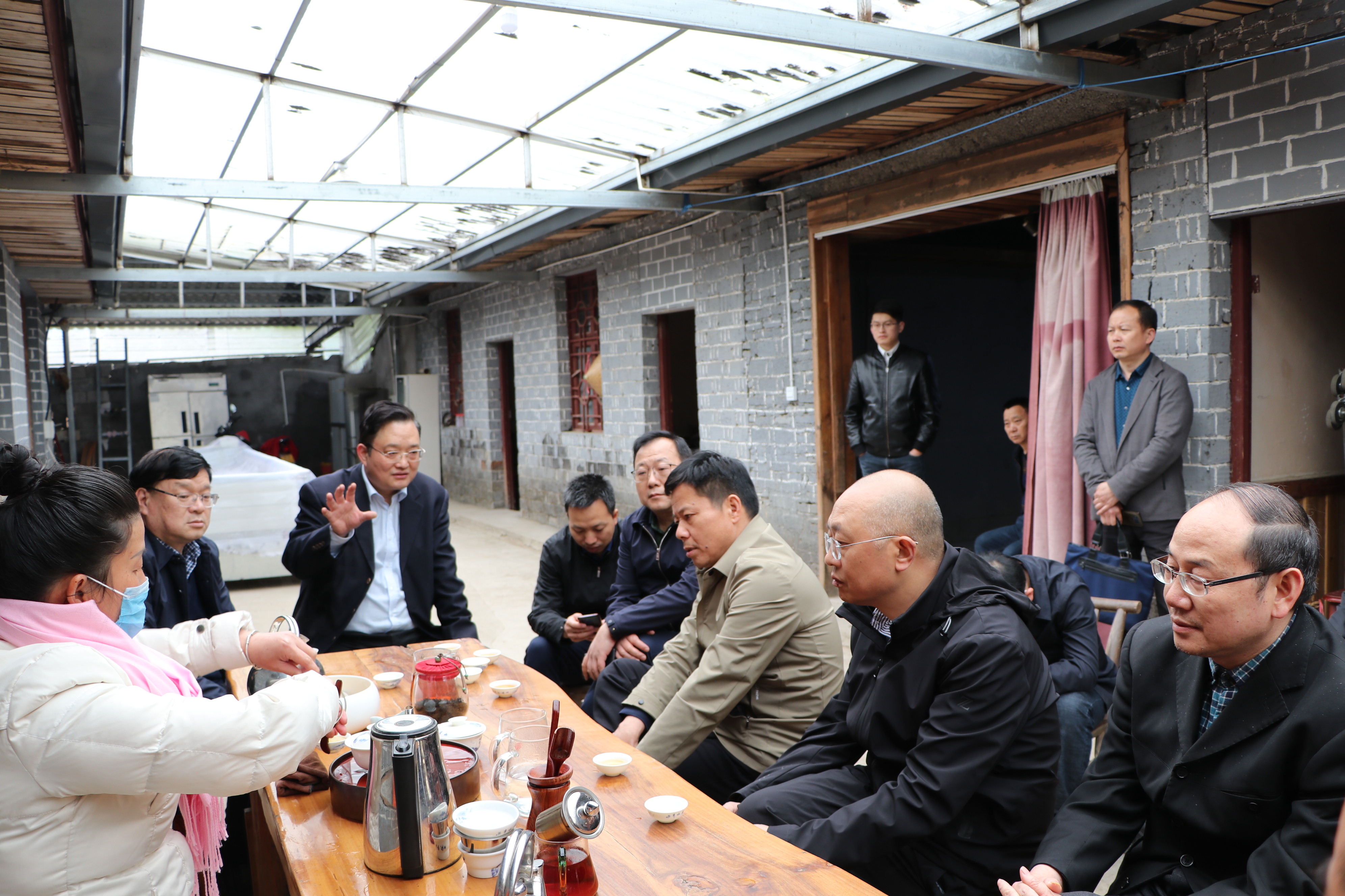 歐程遠(yuǎn)、朱用文等領(lǐng)導(dǎo)調(diào)研集團(tuán) 天子山御茶園有限公司